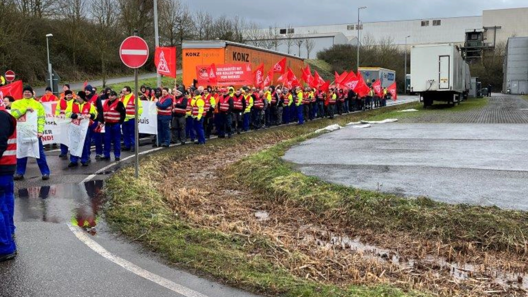 Warnstreik bei Rhenus LMS und Soli-Warnstreik im I-Park