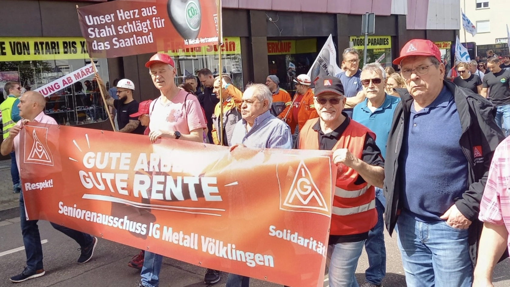 Tag der Arbeit 2024: Mehr Lohn, mehr Freizeit, mehr Sicherheit und mehr Demokratie