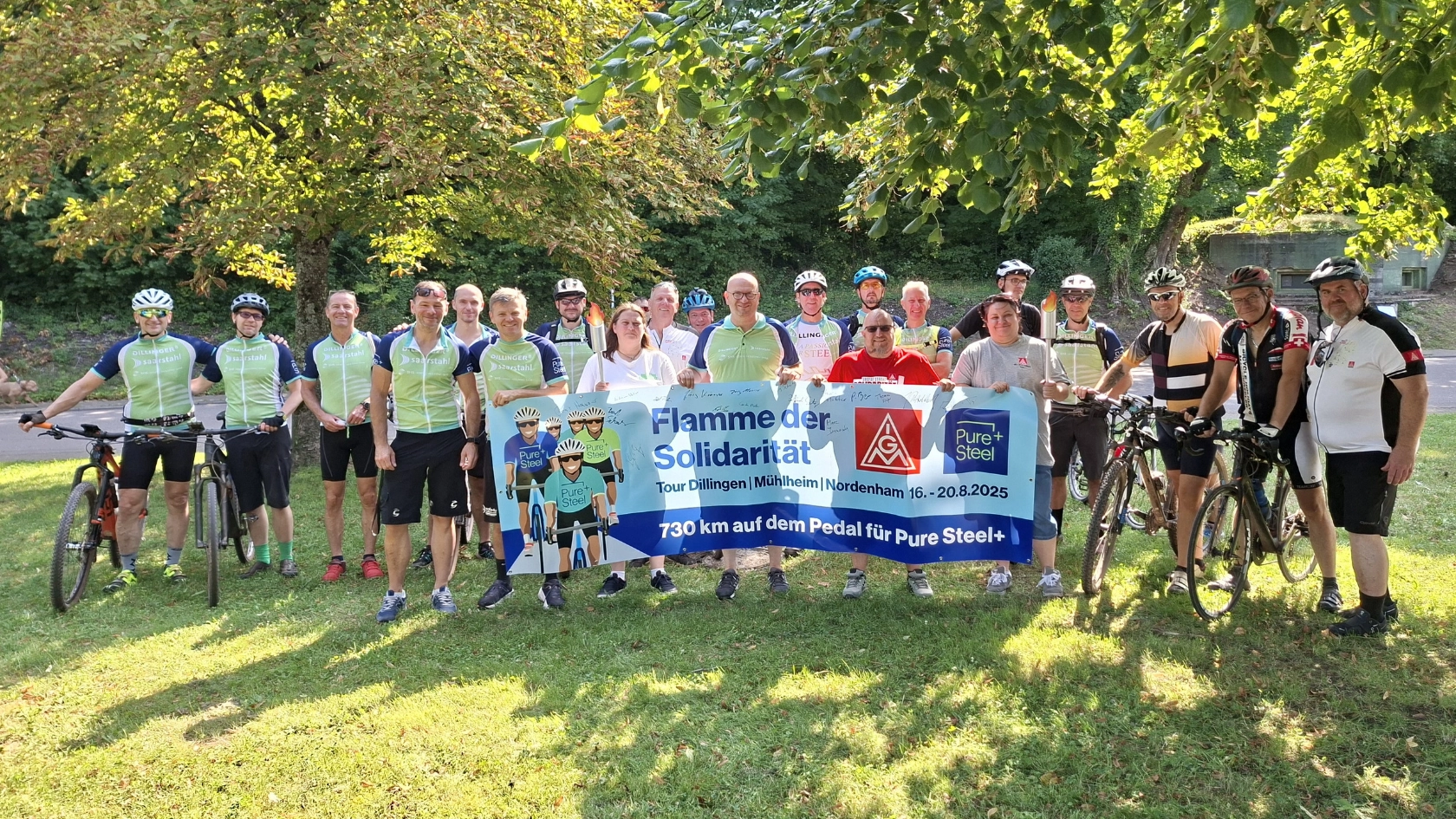 Radtour "Flamme der Solidarität"