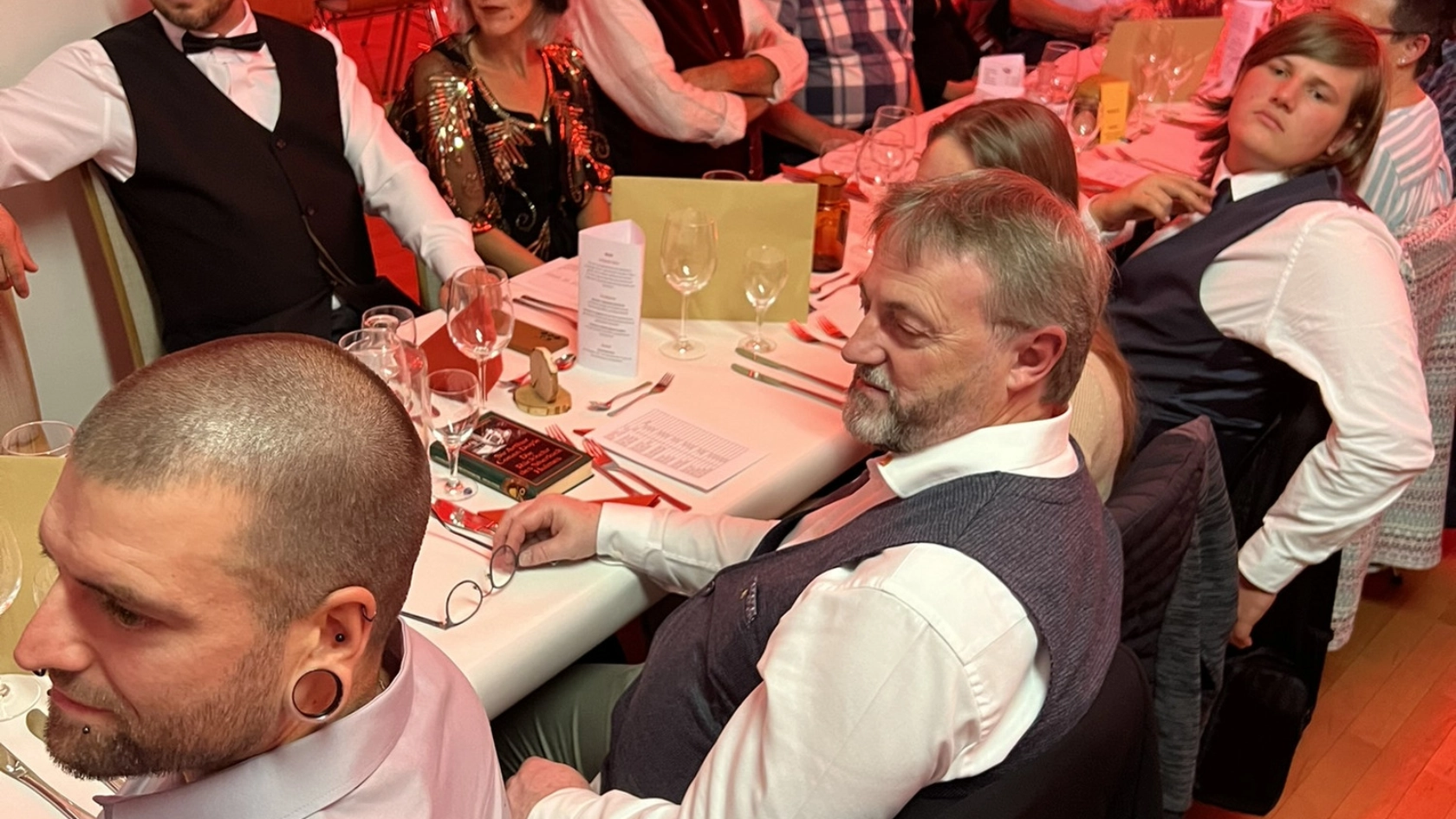 Dank an alle Werber*innen: Krimi-Dinner "Mord im Herrenhaus" 