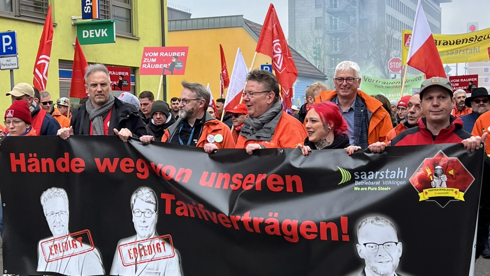 Betriebsversammlung und Demonstrationszug Saarstahl