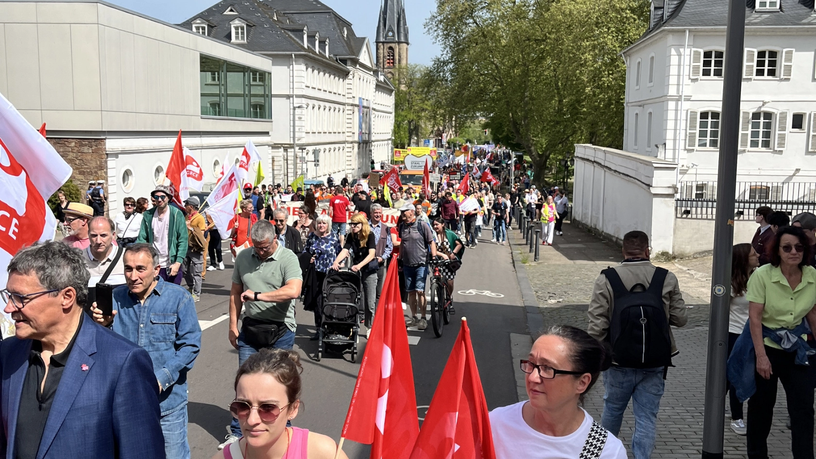 Tag der Arbeit 2024: Mehr Lohn, mehr Freizeit, mehr Sicherheit und mehr Demokratie