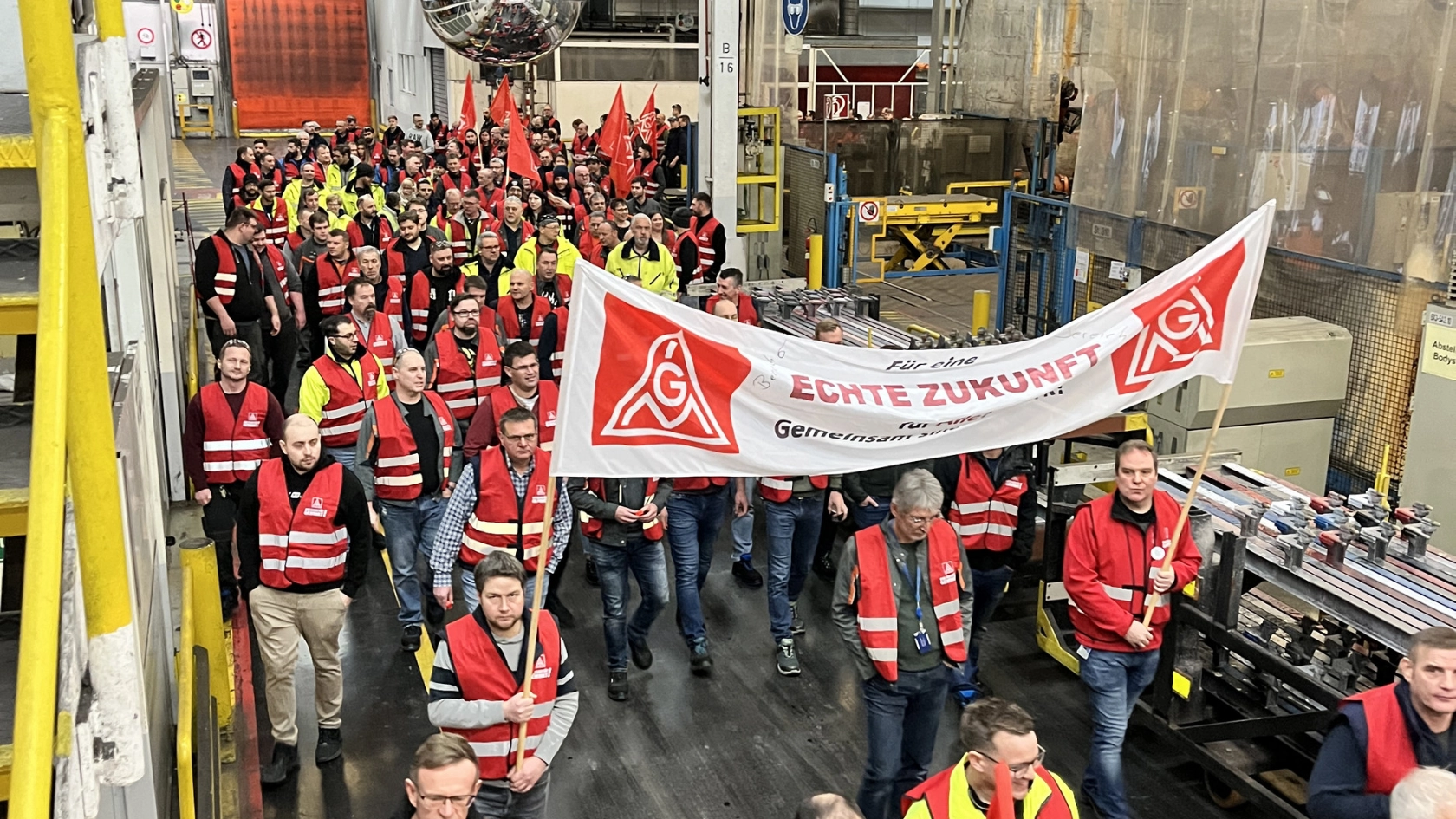 Saarlouis muss leben Erste Warnstreikstreikwelle
