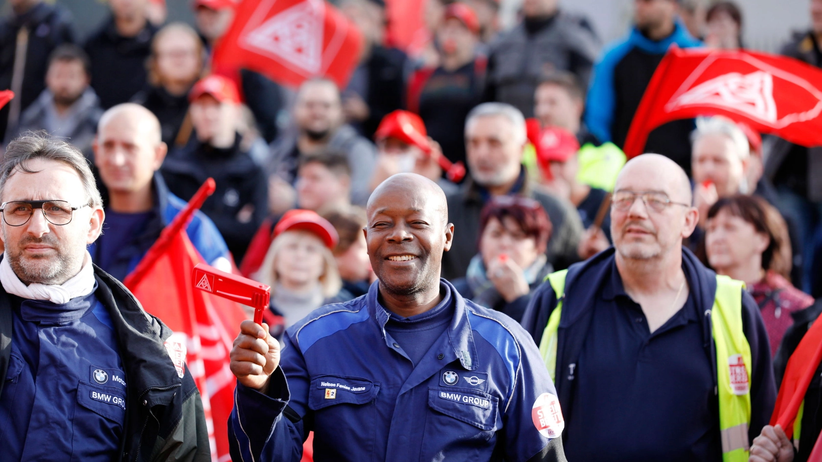 Warnstreik in Berlin während der Tarifrunde der Metall- und Elektroindustrie 2022