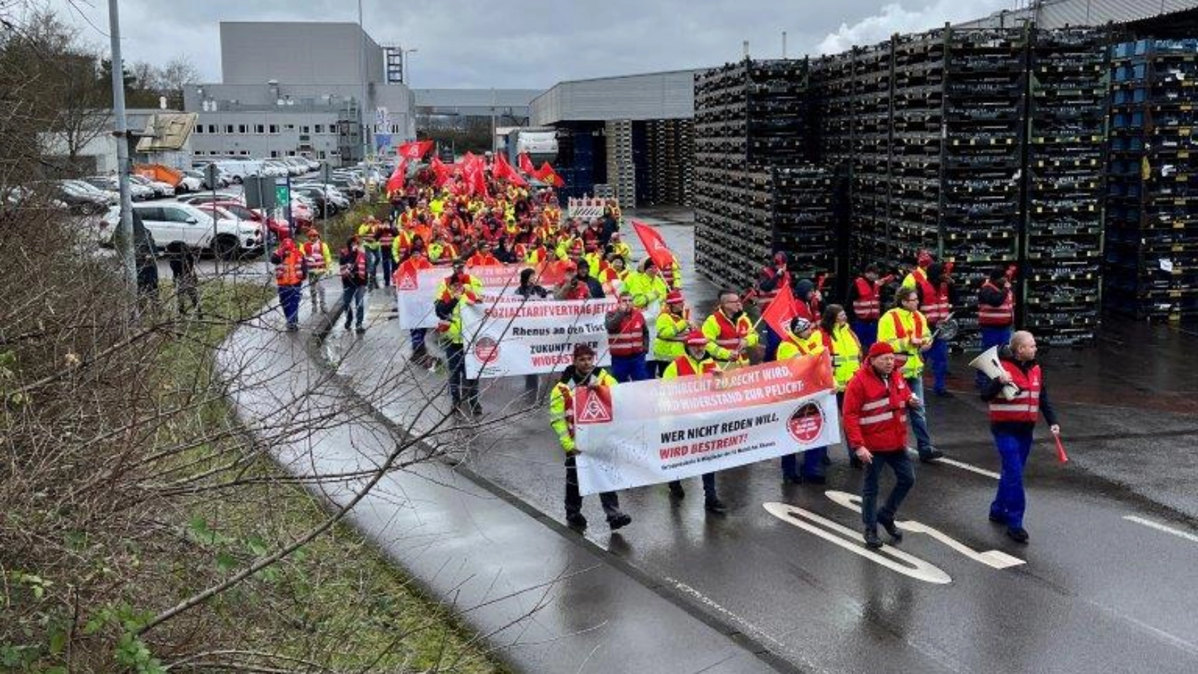 Warnstreik bei Rhenus LMS und Soli-Warnstreik im I-Park