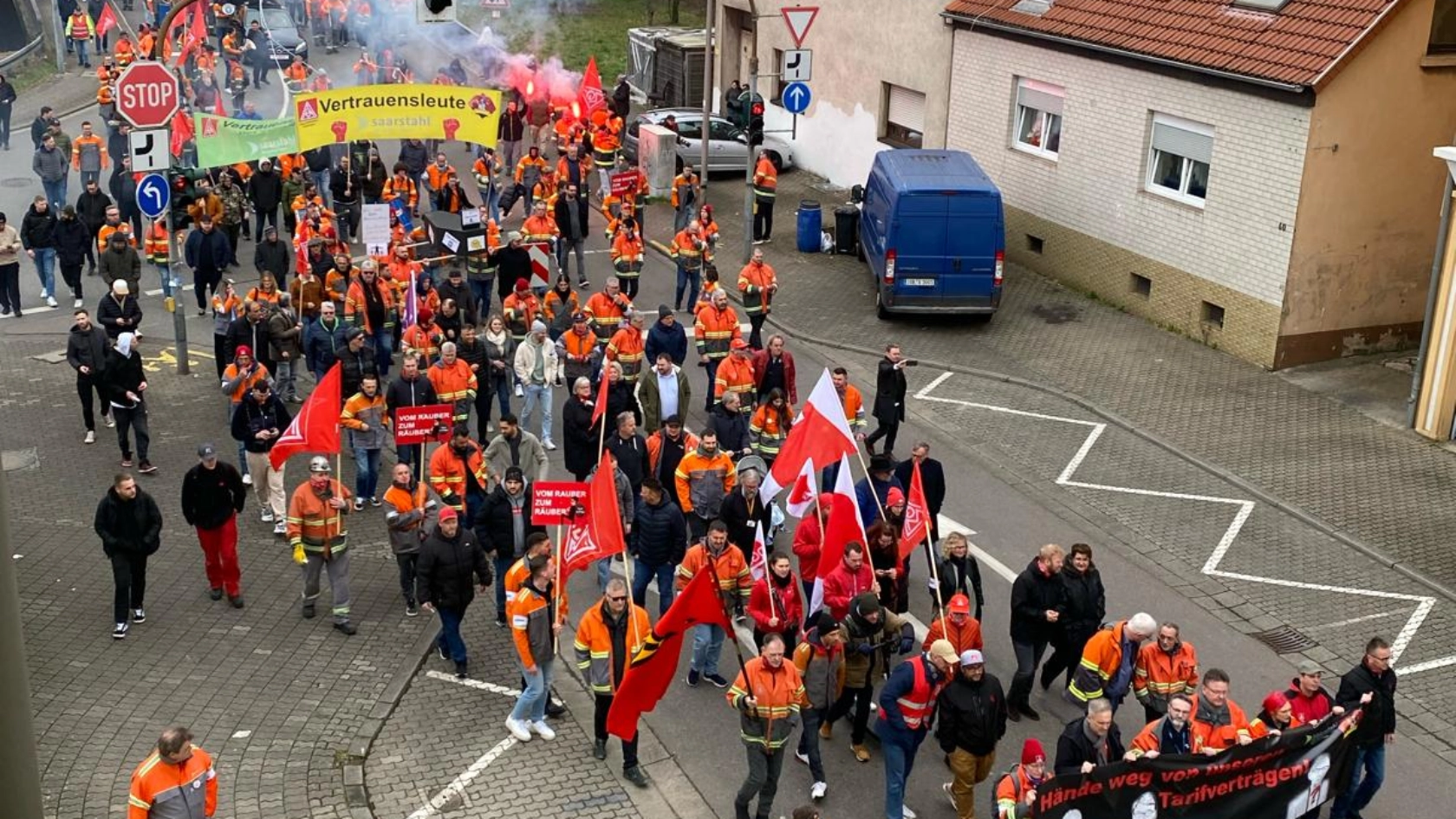 Betriebsversammlung und Demonstrationszug Saarstahl