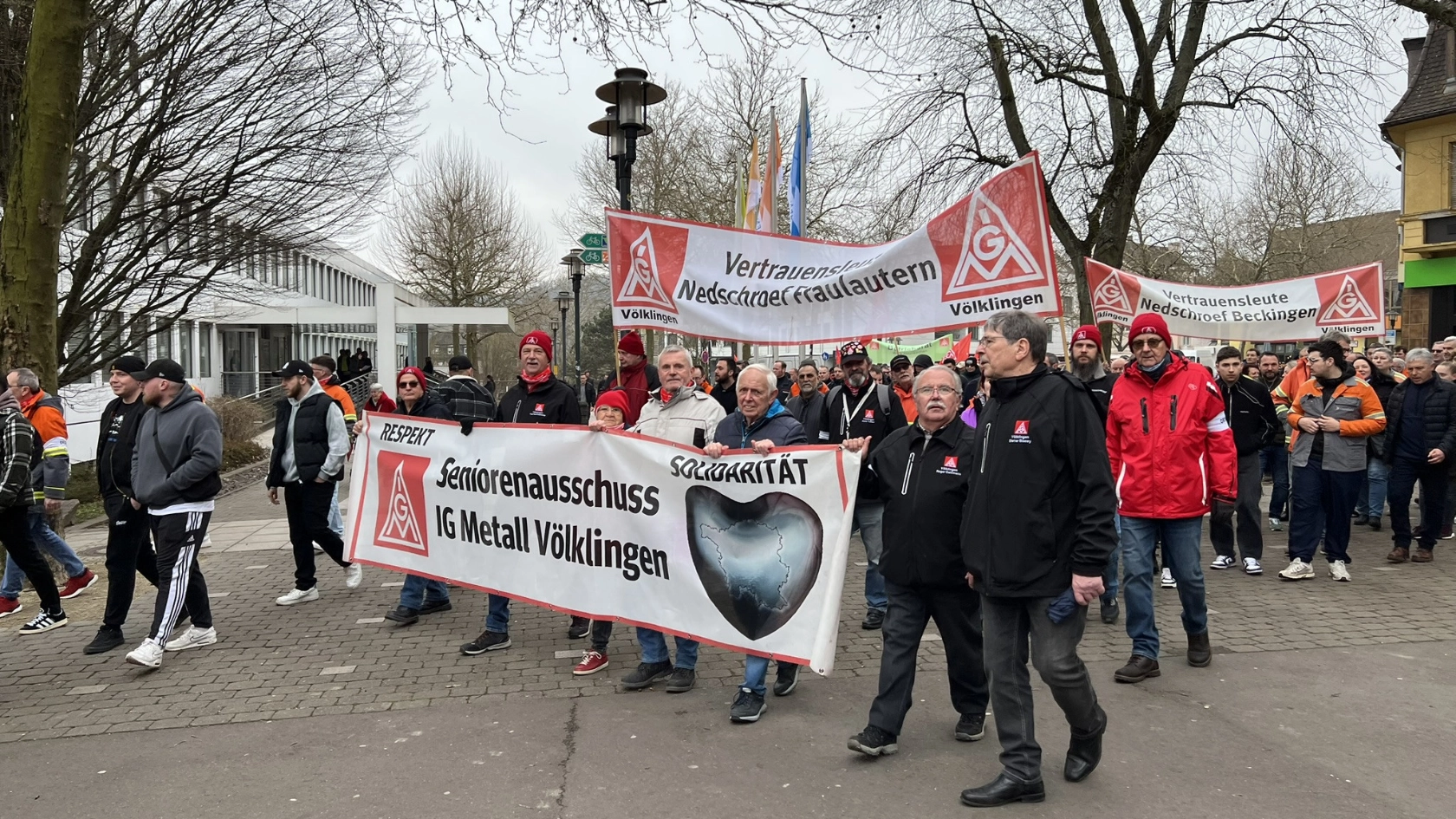 Betriebsversammlung und Demonstrationszug Saarstahl