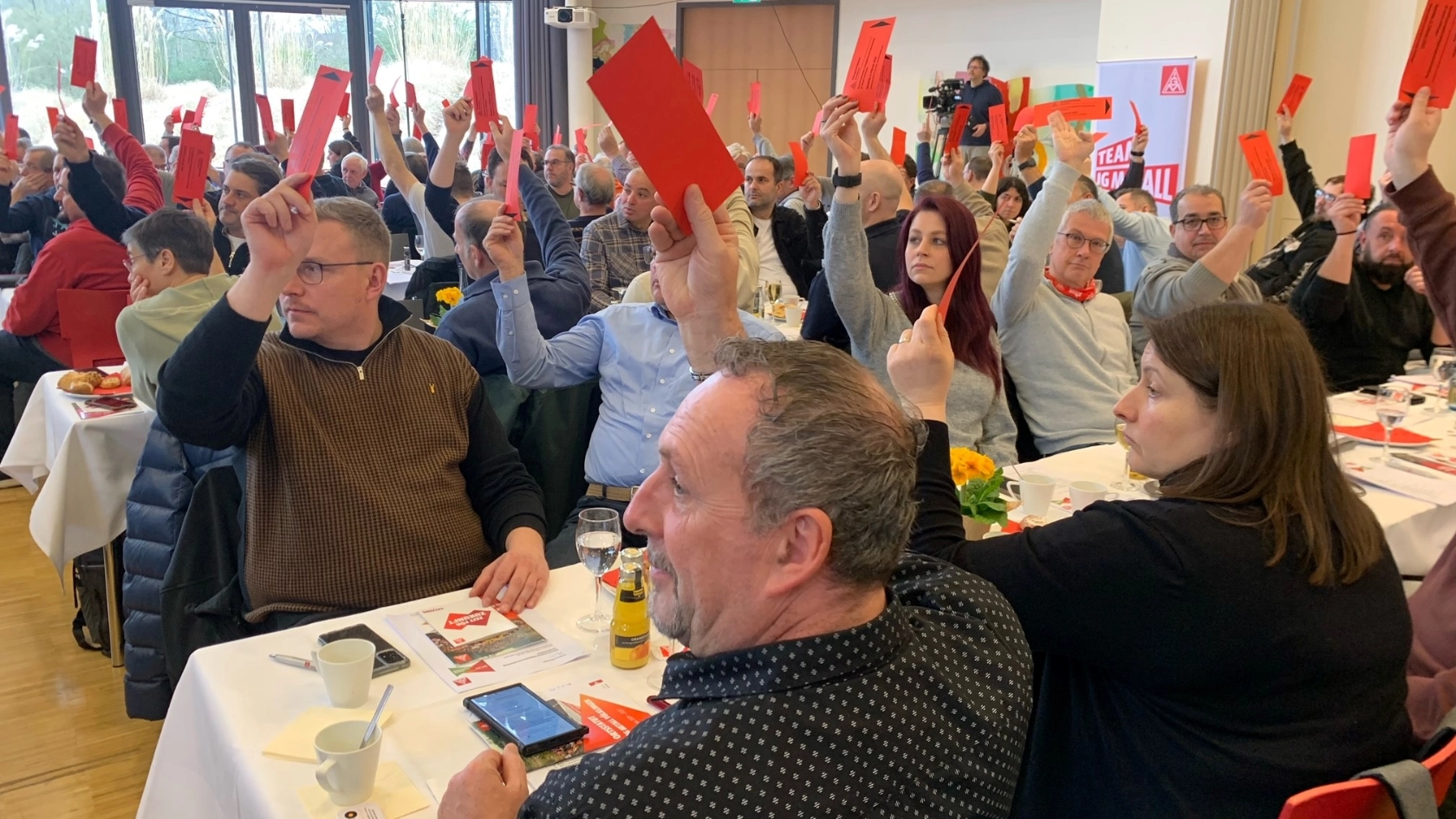 Konstituierende Delegiertenversammlung der IG Metall Völklingen mit Neuwahlen
