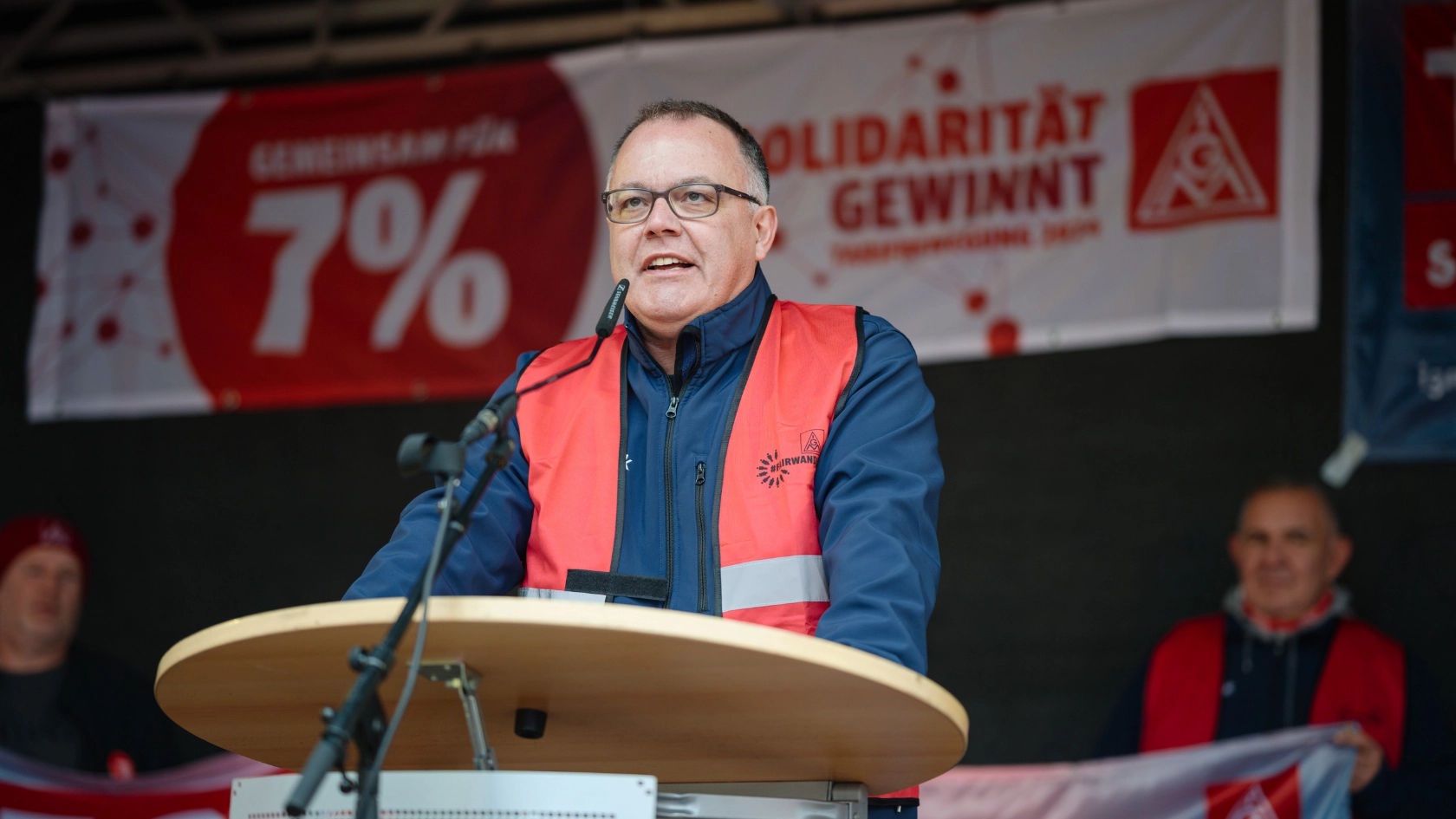 Warnstreiks wirken! Produktionsabbrüche bei Nemak in Dillingen und Nedschroef in Beckingen und Fraul