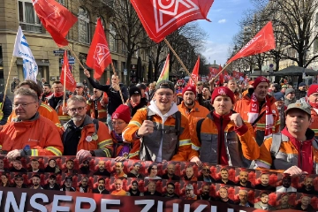 81.000 Beschäftigte fordern nachhaltige Industrie- und Sozialpolitik