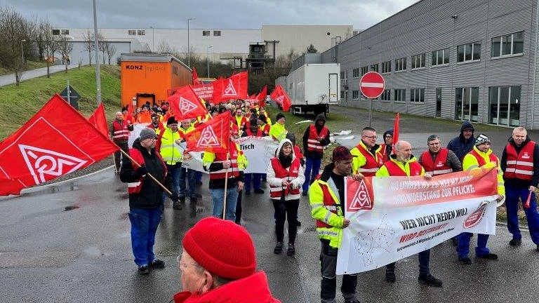 Warnstreik bei Rhenus LMS und Soli-Warnstreik im I-Park