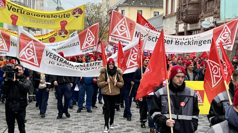 Warnstreiks wirken! Produktionsabbrüche bei Nemak in Dillingen und Nedschroef in Beckingen und Fraul