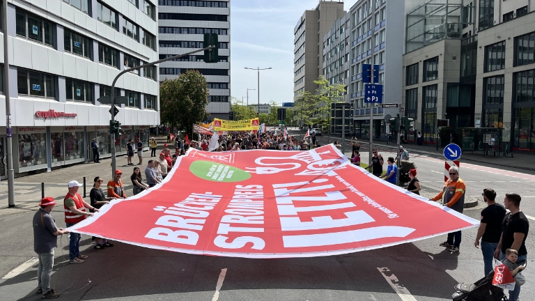 Tag der Arbeit 2024: Mehr Lohn, mehr Freizeit, mehr Sicherheit und mehr Demokratie