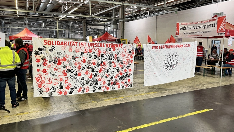 Streikfront steht - Arbeitgeber mauern!
