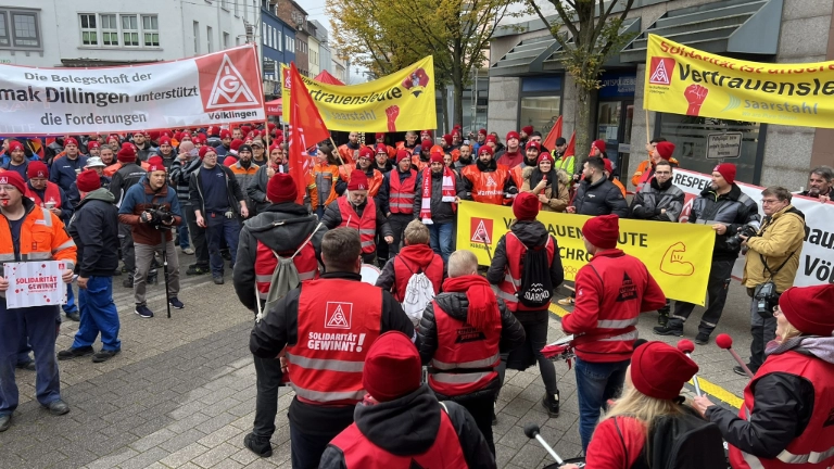 Warnstreiks wirken! Produktionsabbrüche bei Nemak in Dillingen und Nedschroef in Beckingen und Fraul