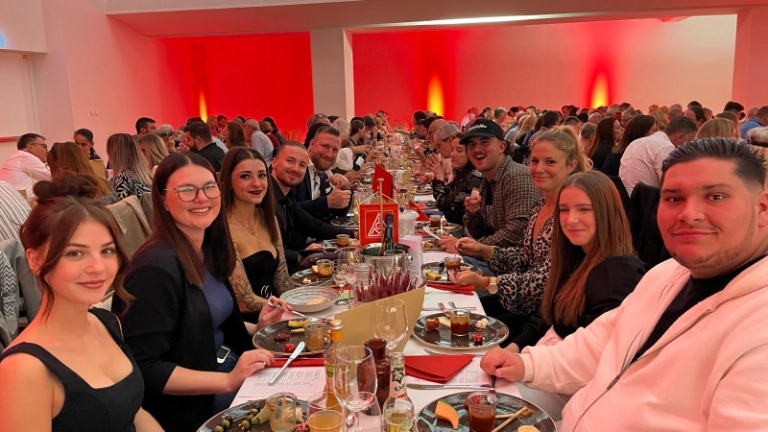 Dank an alle Werber*innen: Krimi-Dinner "Mord im Herrenhaus" 