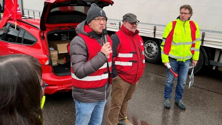 Warnstreik bei Rhenus LMS und Soli-Warnstreik im I-Park