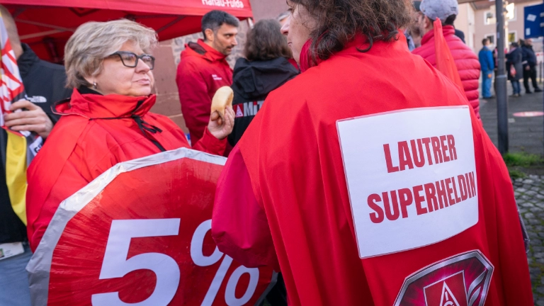 Tarifverhandlungen 2. Runde Bezirk Mitte in Hanau am 28.10.2026.